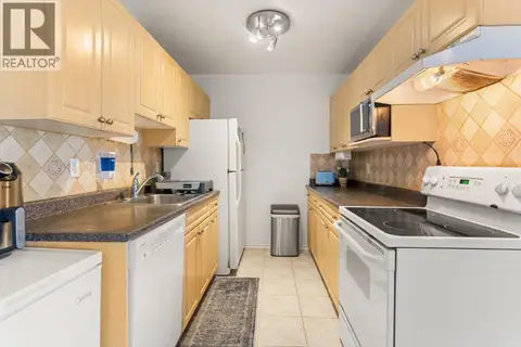 306 7240 LINDSAY ROAD
