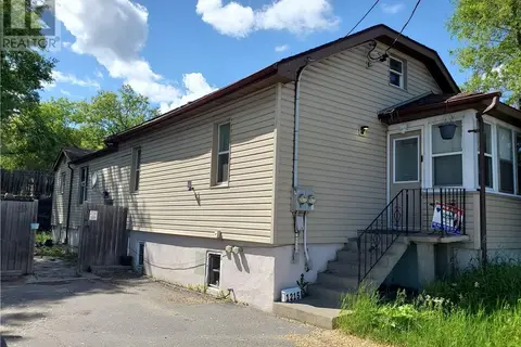 1215 Notre Dame Avenue