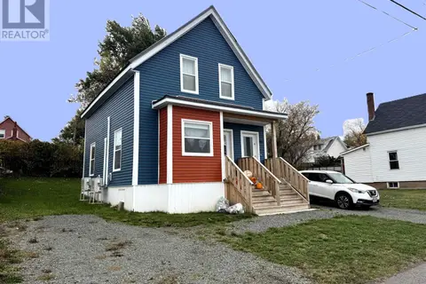 10 Pioneer Street