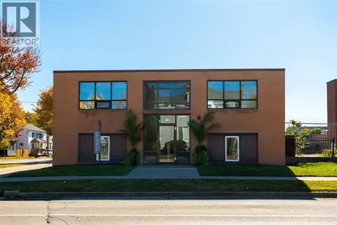 219 LOCHIEL STREET