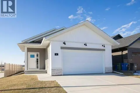 4 Emmett Crescent
