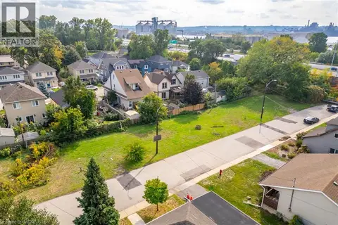 11 KNAPMANS Drive