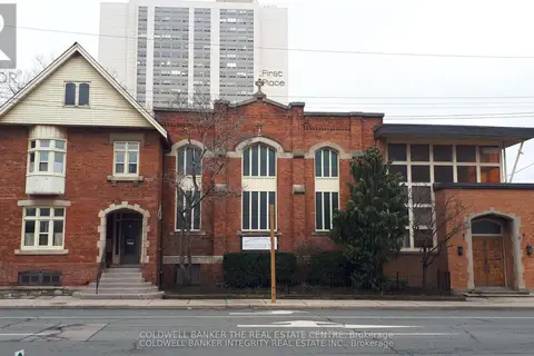 18 VICTORIA AVENUE S