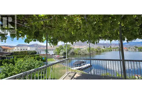 26 Bayview Crescent