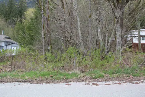 66555 KERELUK ROAD, Kawkawa Lake