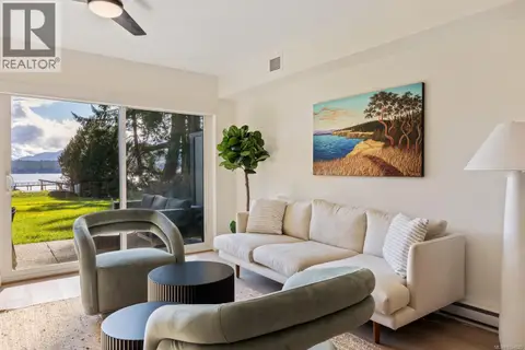 210 4305 Shingle Spit Rd