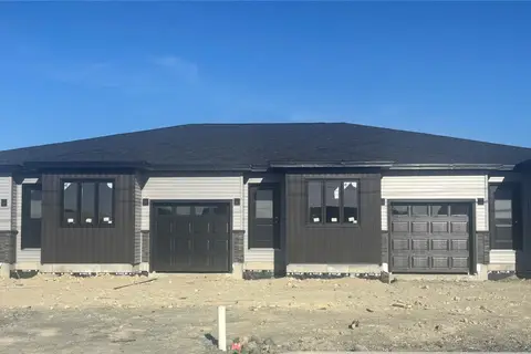 21 Tulip Ridge Boulevard