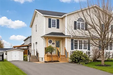 40 Stoneham Drive