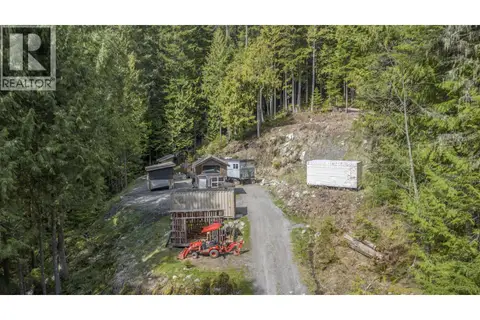 6061 GARIBALDI PARK ROAD