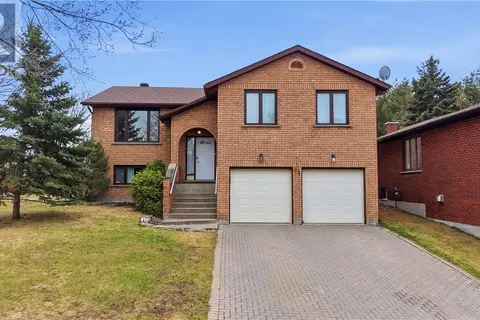 61 Crater Crescent