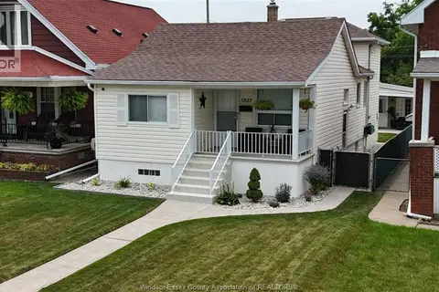 1527 Pierre