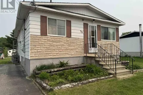 38 Richard ST