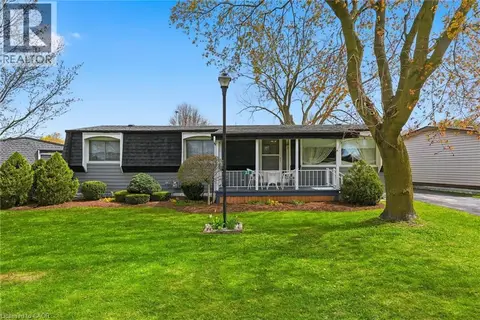 33 FAIRVIEW Crescent