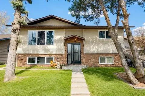 252 fallswater Road NE