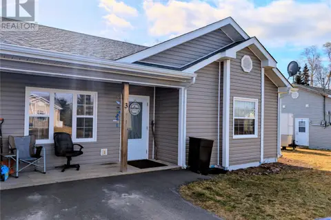 3 Murphy Crescent