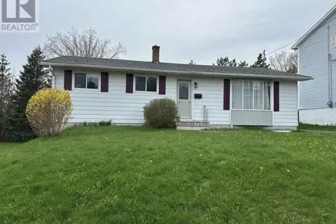 32 Greening Drive