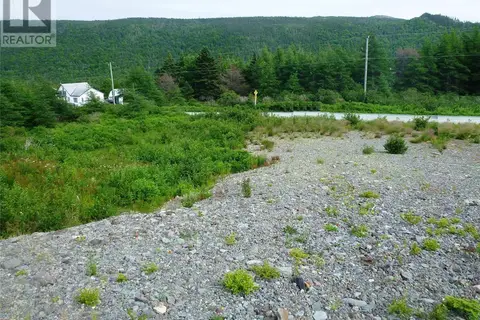 2-4 Snows Pond Road