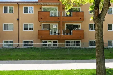 #B2 10620 104 ST NW