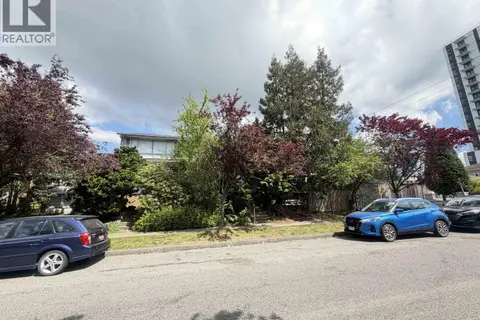 495 W 39TH AVENUE
