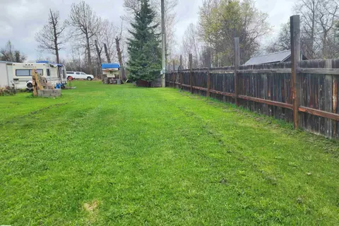 612 1 AV E