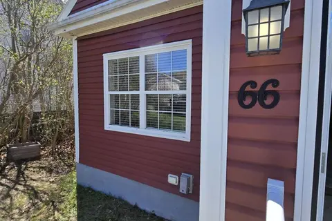 66 Oak Street
