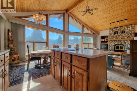 7326 GLACIER Drive