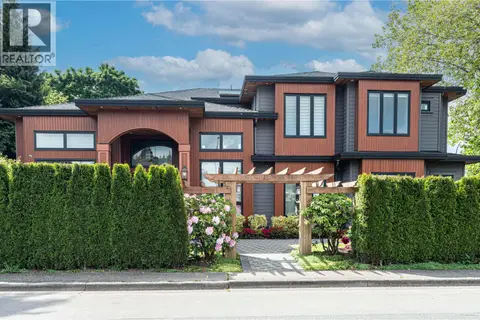 7660 MALAHAT AVENUE