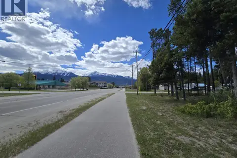 LOT 12 5TH AVENUE