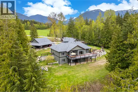 787 Crescent Bay Road