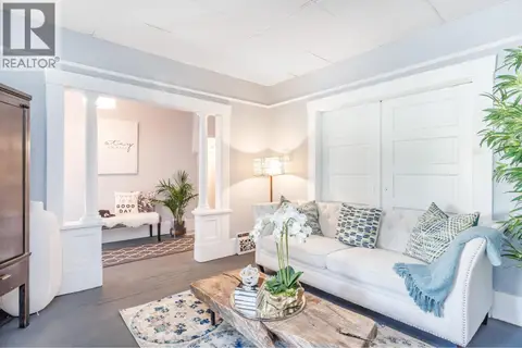 136 W 12TH AVENUE