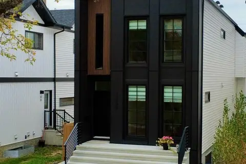 11308 128 ST NW