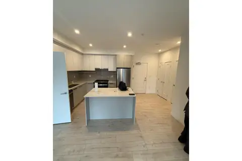 306 13788 76 AVENUE
