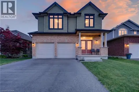 32 ASHBERRY Place