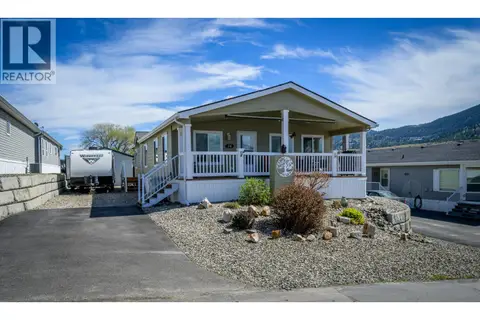 768 SHUSWAP  E Road Unit# 14