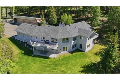 2104 AQUA VIEW PLACE