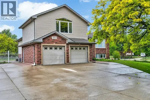 303 Gosfield Townline West