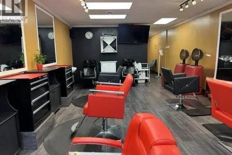 2524 KINGSWAY