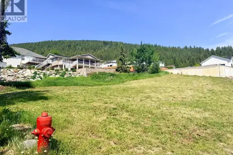 722 Mountain Springs Crescent