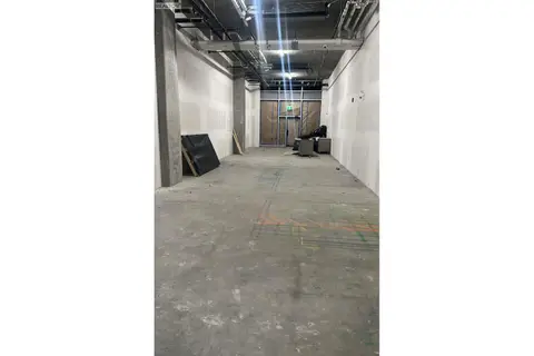 976 GRANVILLE STREET