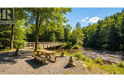 1748 Summers Creek Road