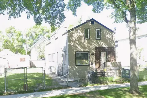 10852 92 ST NW