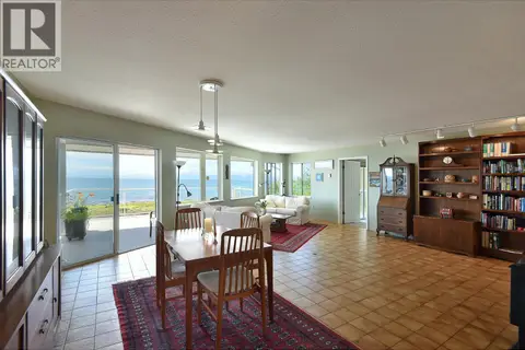 2755-2757 LOWER ROAD