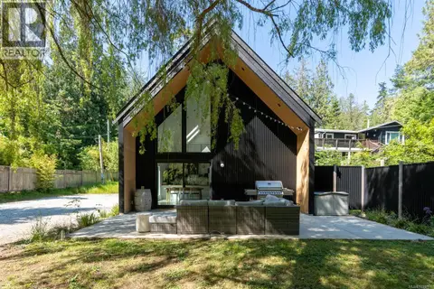 146 Menhinick Dr