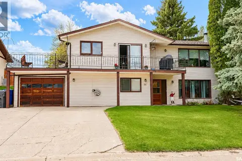 31 Riverbend CRESCENT
