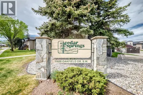 51 Cedar Springs Gardens SW