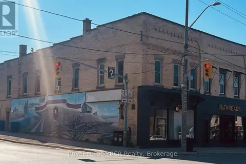 105 GARAFRAXA STREET S