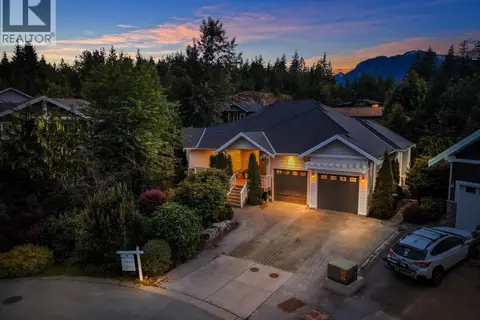 1001 CONDOR PLACE