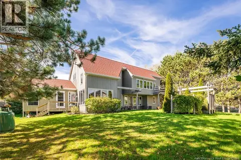 19 Crescent Street