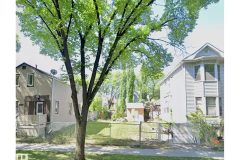 10858 92 ST NW