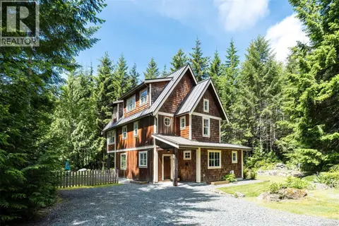 3890 Trailhead Dr